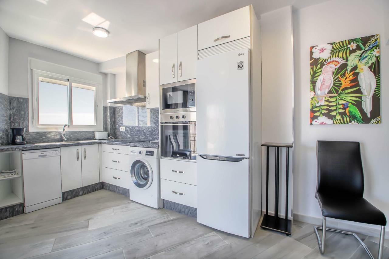 Precioso Apartamento Al Lado De La Playa Benalmádena Eksteriør billede